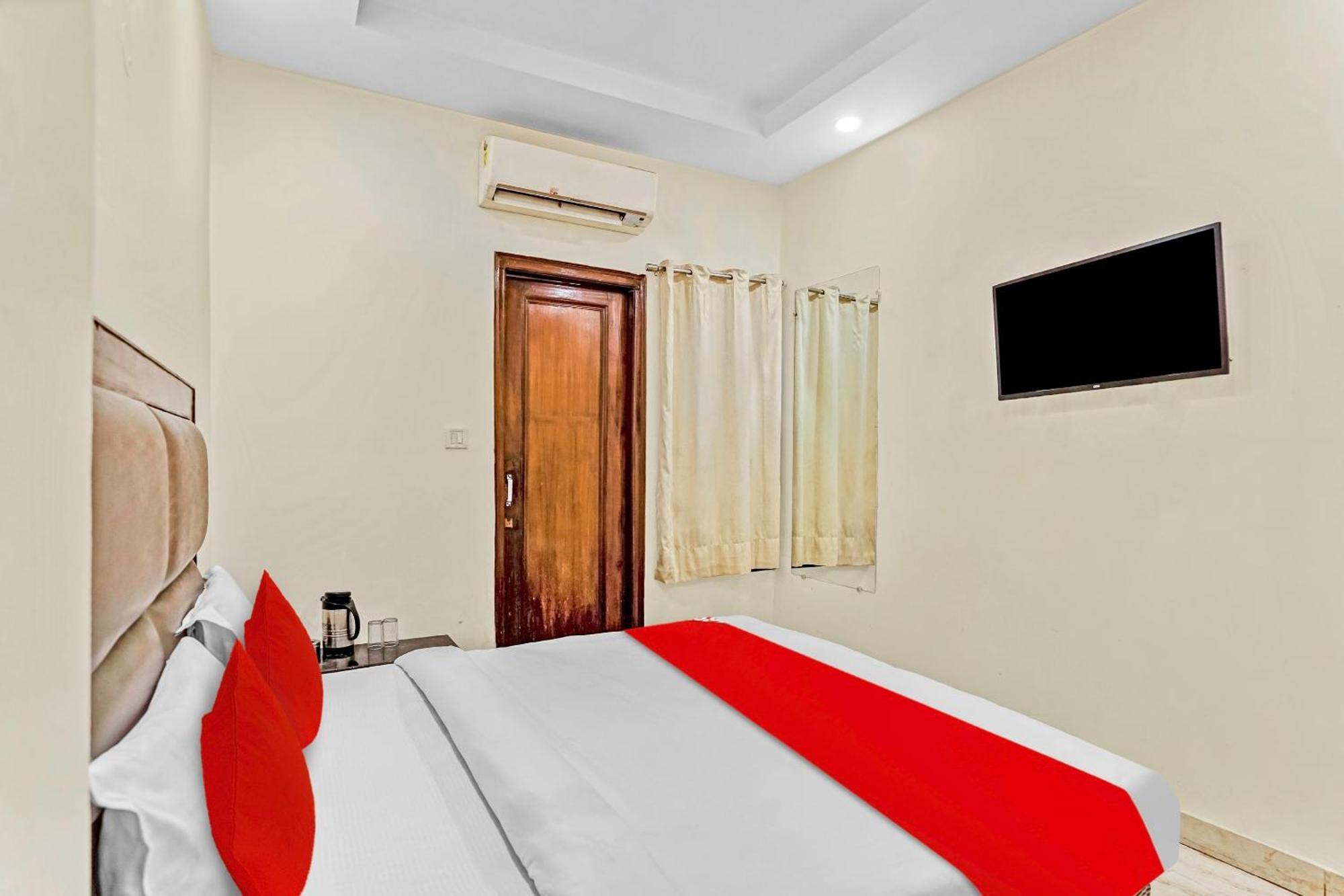 Hotel O Delhi Empire New Delhi Exterior photo